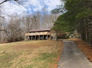 1224 Independence Ave, Mount Carmel, TN 37645