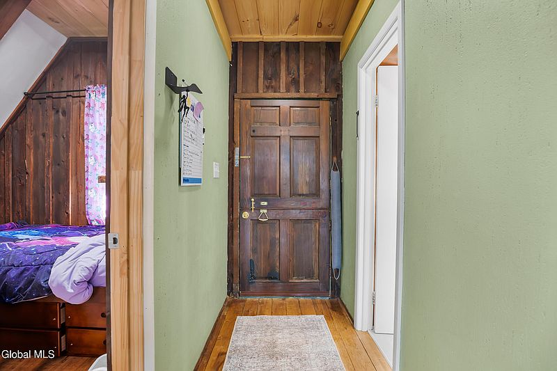 5th image of 337 Bulson Road