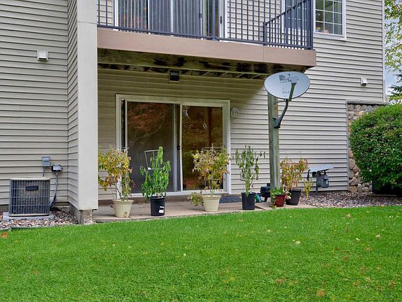 3rd image of 2467 Eagle Trace Ln