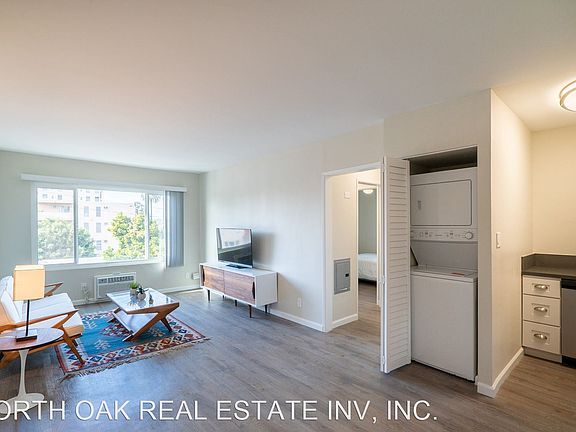2nd image of 1258 N Harvard Blvd #5