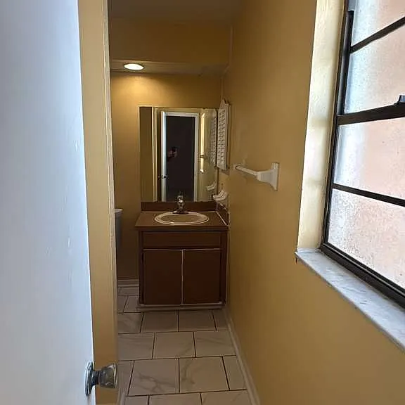 1082 Old South Dr — Photo 15
