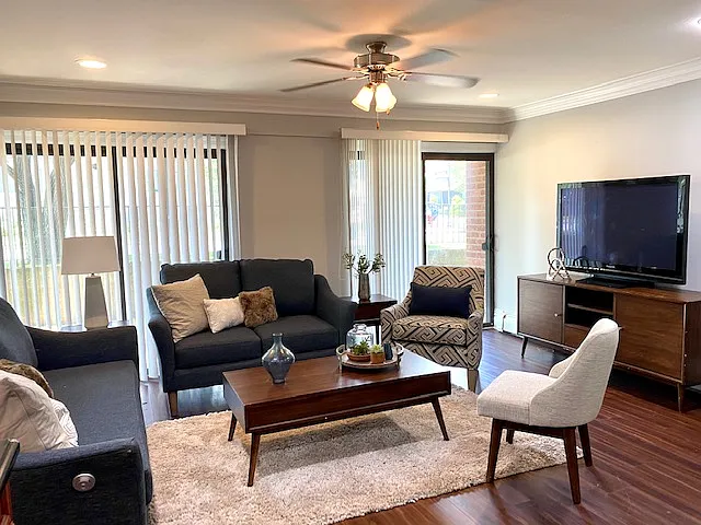 Fairfield Terrace At Lynbrook Village — Photo 4