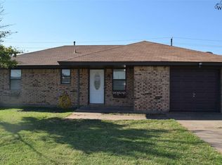 611 W Smith Ave, Iowa Park, TX 76367