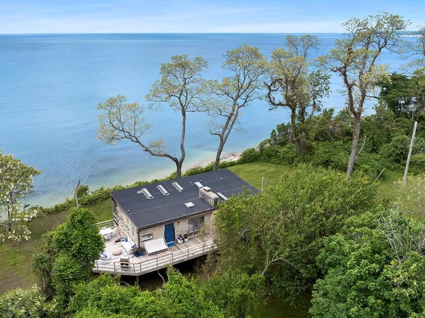 31059 County Road 48, Peconic, NY 11958