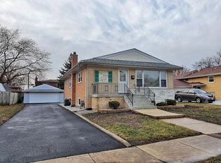 9712 Menard Ave, Oak Lawn, IL 60453
