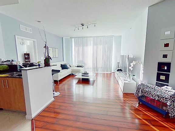 4th image of 7900 Harbor Island Dr APT 516