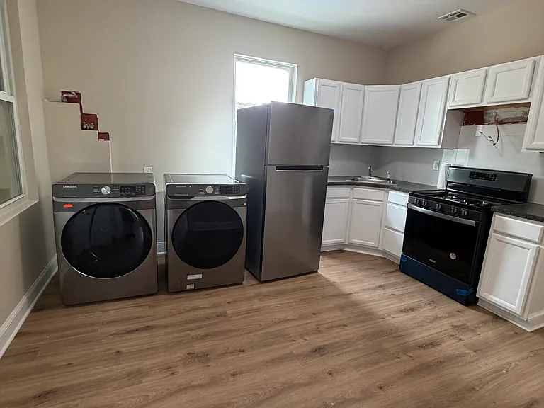 40 Tracy Ave — Photo 10