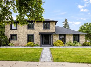 2535 Robin Dr, Mississauga, ON L5K 2G2