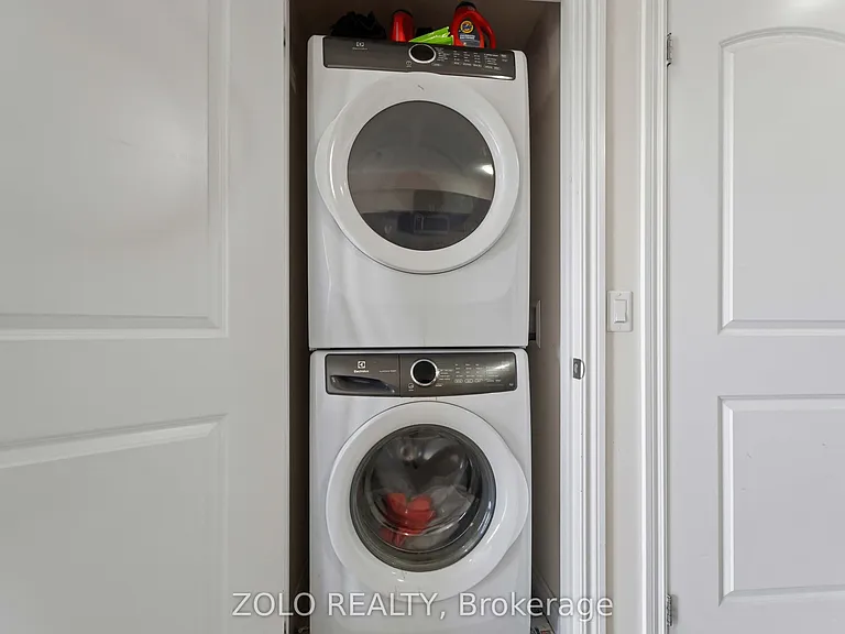886 Golf Links Rd #304 — Photo 12