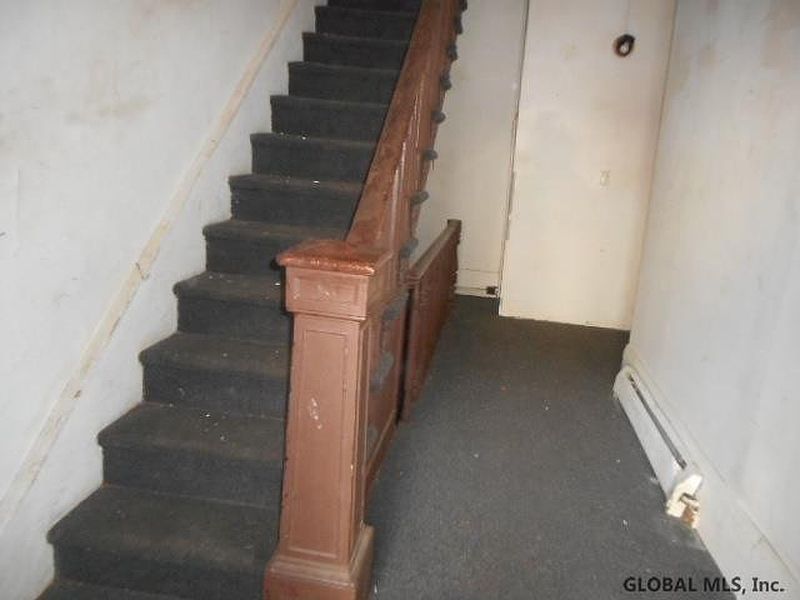2nd image of 100 GRAND Street