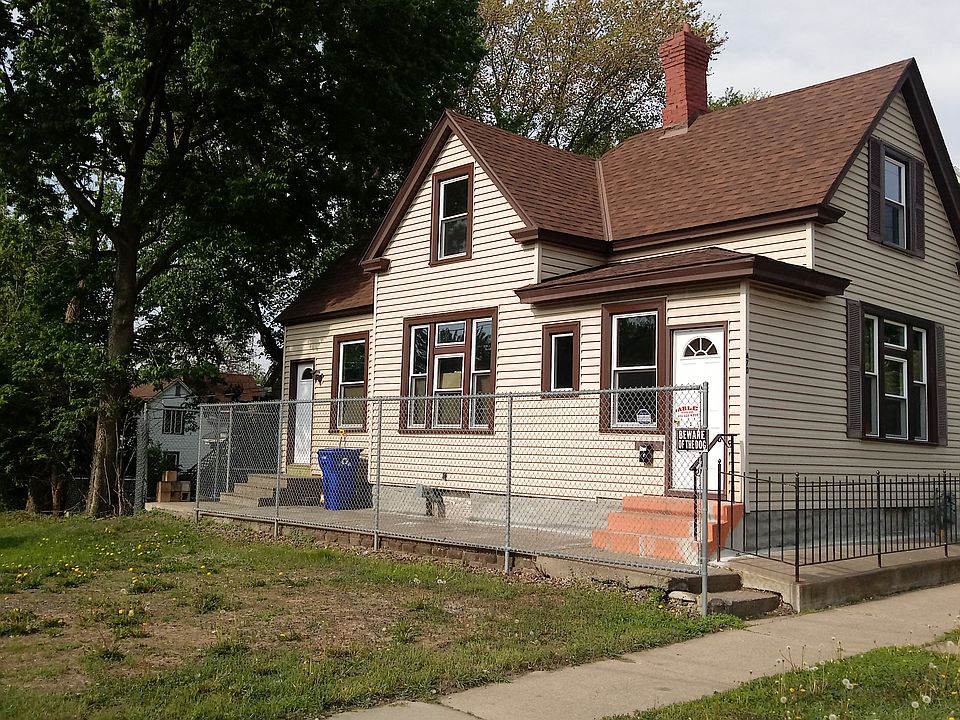 1st image of 470 Minnehaha Ave E