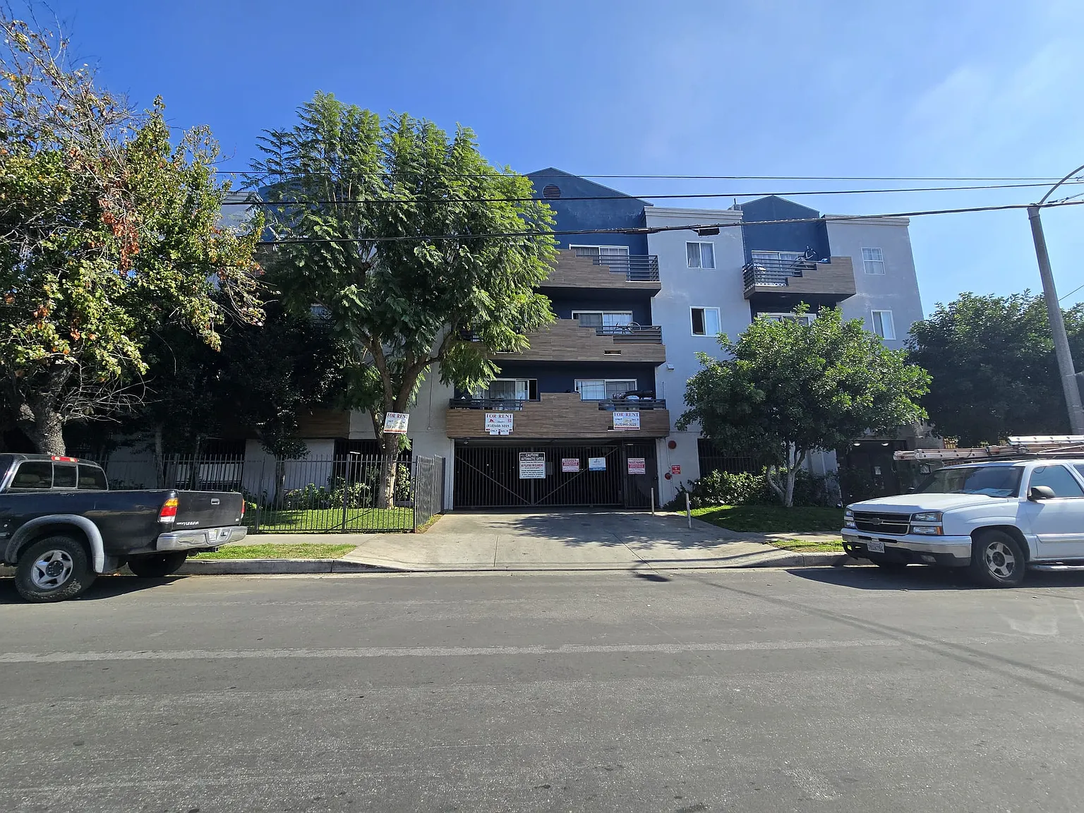 8616 Willis — Photo 4