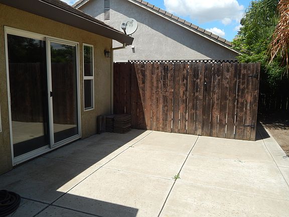 2nd image of 1880 Blackbird Pl
