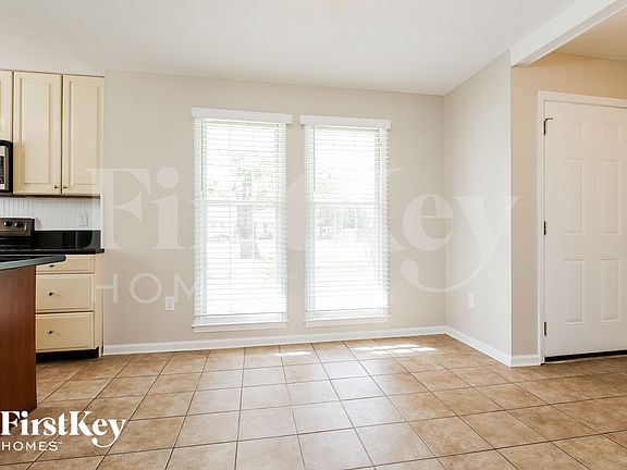 5th image of 303 Longstreet St