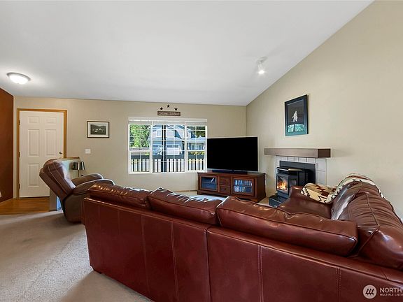4th image of 25320 153rd Street E