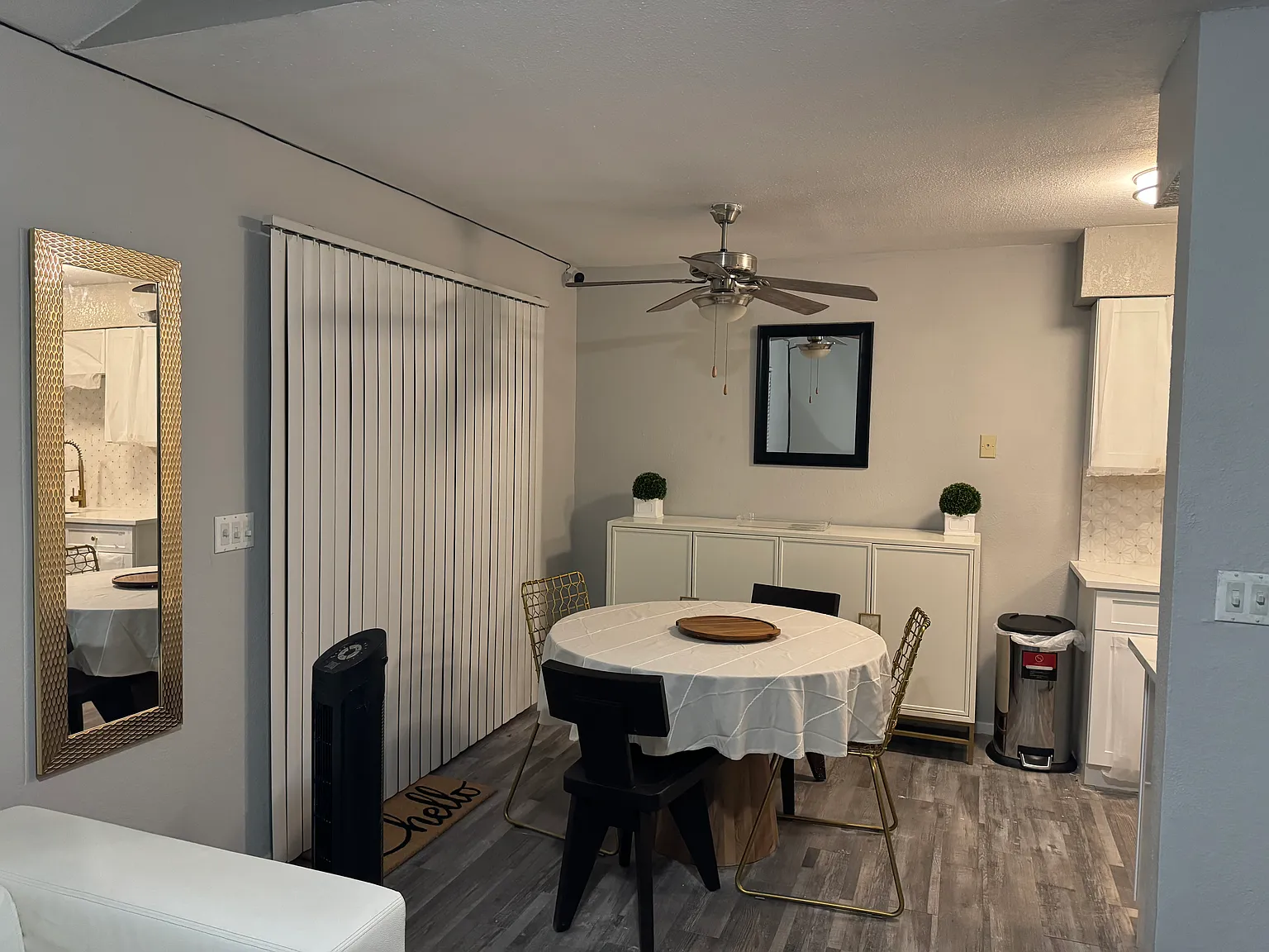 3 bed, 1200 sqft, $2,000 — Photo 1