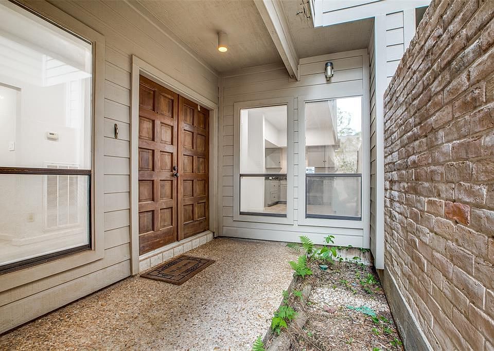 1st image of 12625 Memorial Dr APT 122
