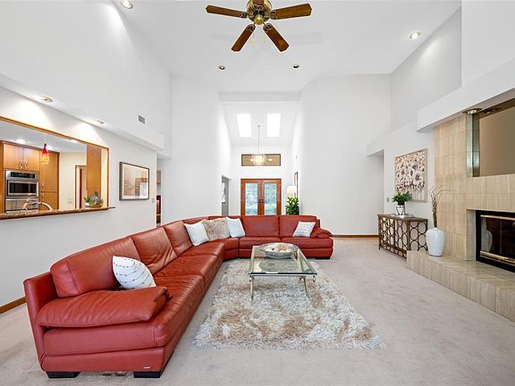 4th image of 9807 Compass Point Way