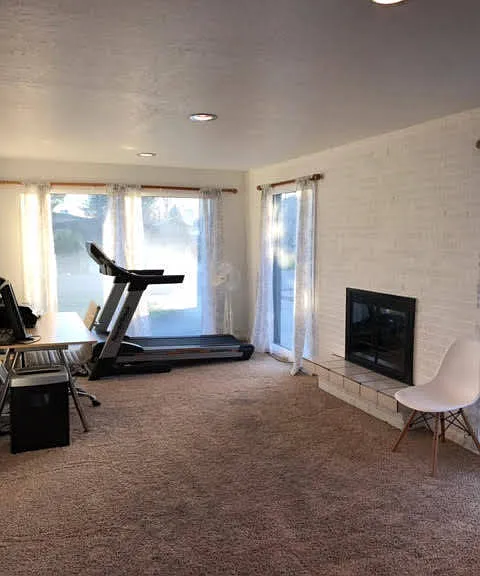 235 E 3060 N — Photo 4