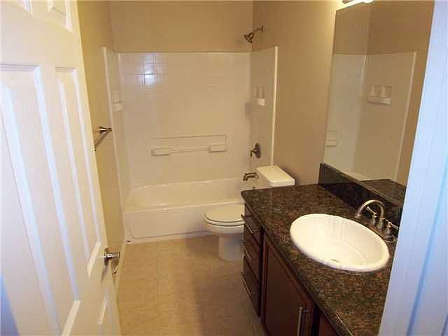 2nd image of 4534 60th St Unit 315