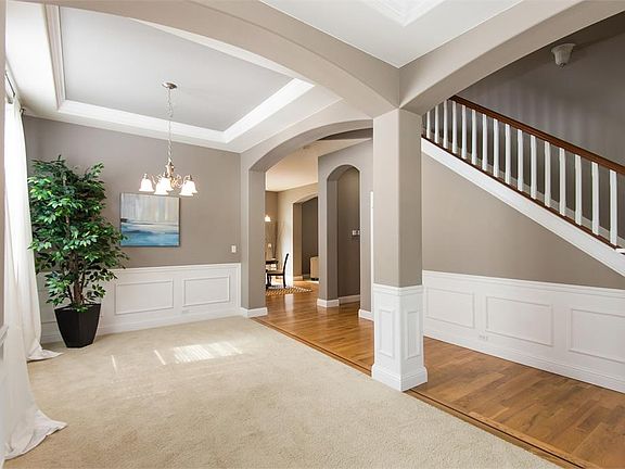 5th image of 1914 10th Street Pl SW