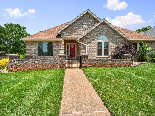 3361 W Birchwood Court, Springfield, MO 65807