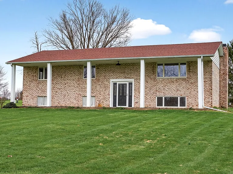 543 W Krepps Rd — Photo 1
