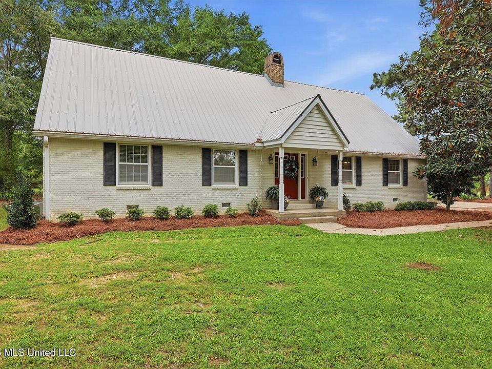 1st image of 327 Clarkdell Rd