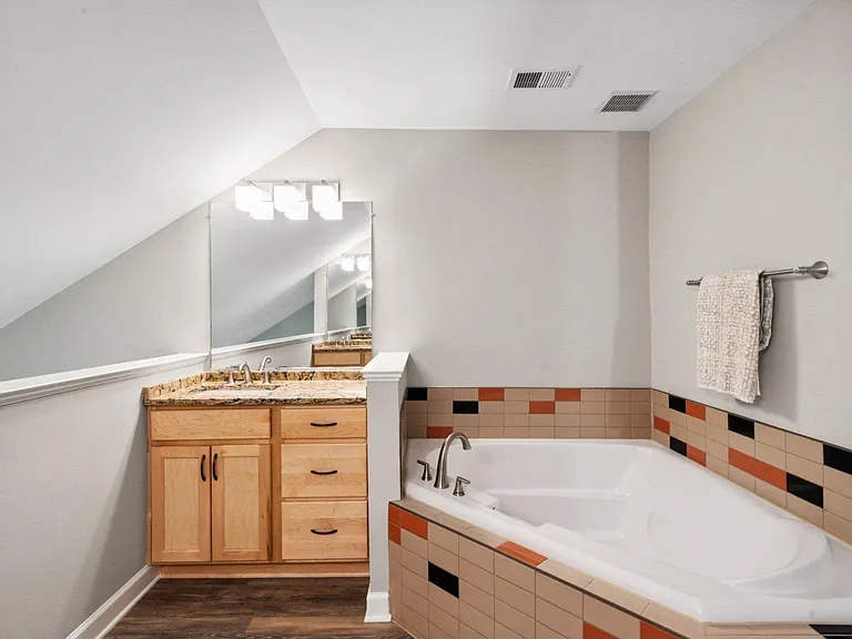 1319 Vintage Pl — Photo 9