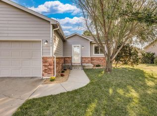 1702 N Woodchuck St, Wichita, KS 67212