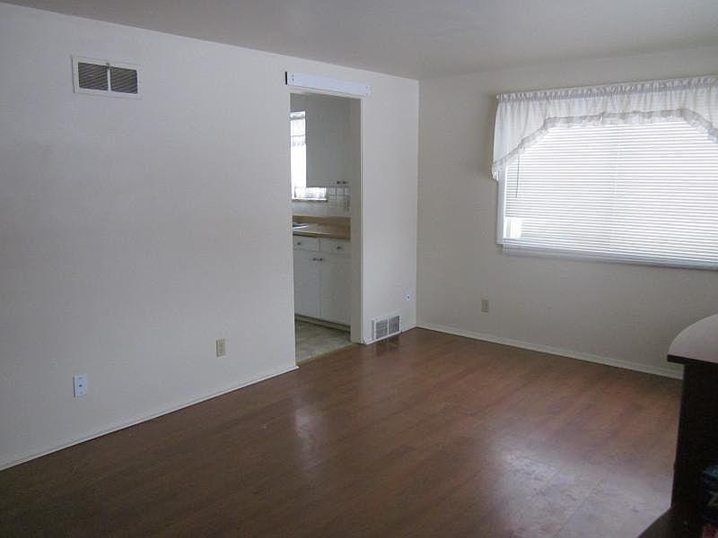 1st image of 924 N Chilson St
