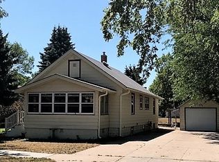 2815 10th St, Columbus, NE 68601