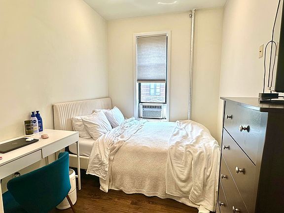 4th image of 235 E 4th St APT 6C