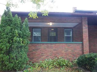337 S 1st St, Dekalb, IL 60115