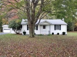 6004 Sodom Hutchings Rd, Farmdale, OH 44417