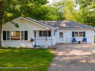 104 Lakeview Ave, Houghton Lake, MI, 48629