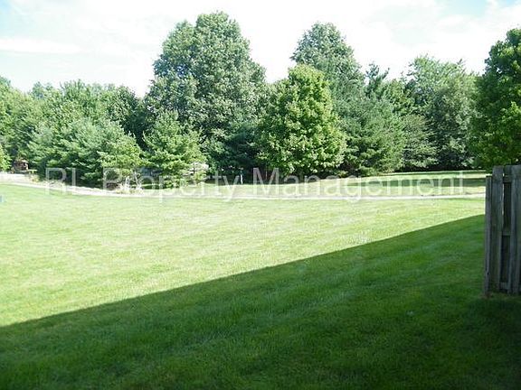4th image of 590 Faith Ann Dr