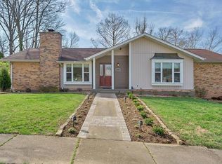 472 Sunstone Dr, Ballwin, MO