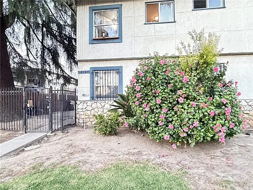 18127 Roscoe Blvd #1 Photo 1