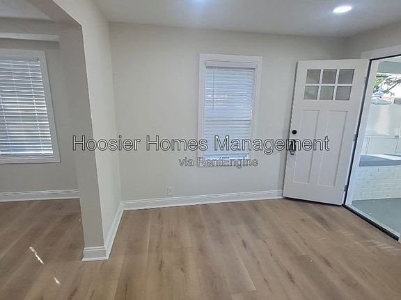 5th image of 4711 Primrose Ave