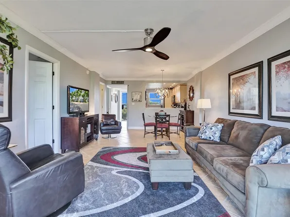 106 Royal Park Drive #4B, Oakland Park, FL 33309