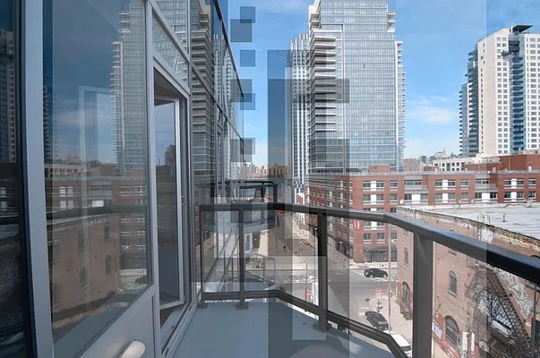 Rented by Loom Group | media 104