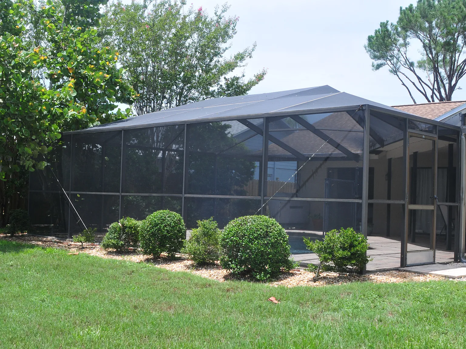 3 bed, 1691 sqft, $3,200 — Photo 3