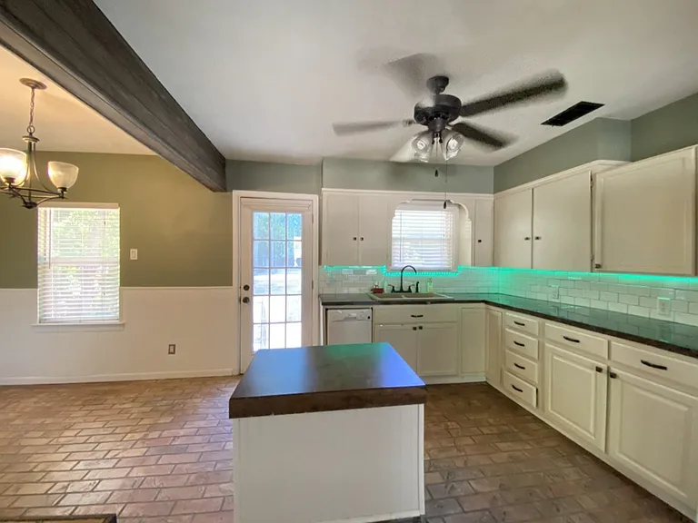 617 S Fielder Rd — Photo 6