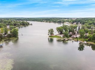 6293 Silver Lake Rd, Linden, MI 48451