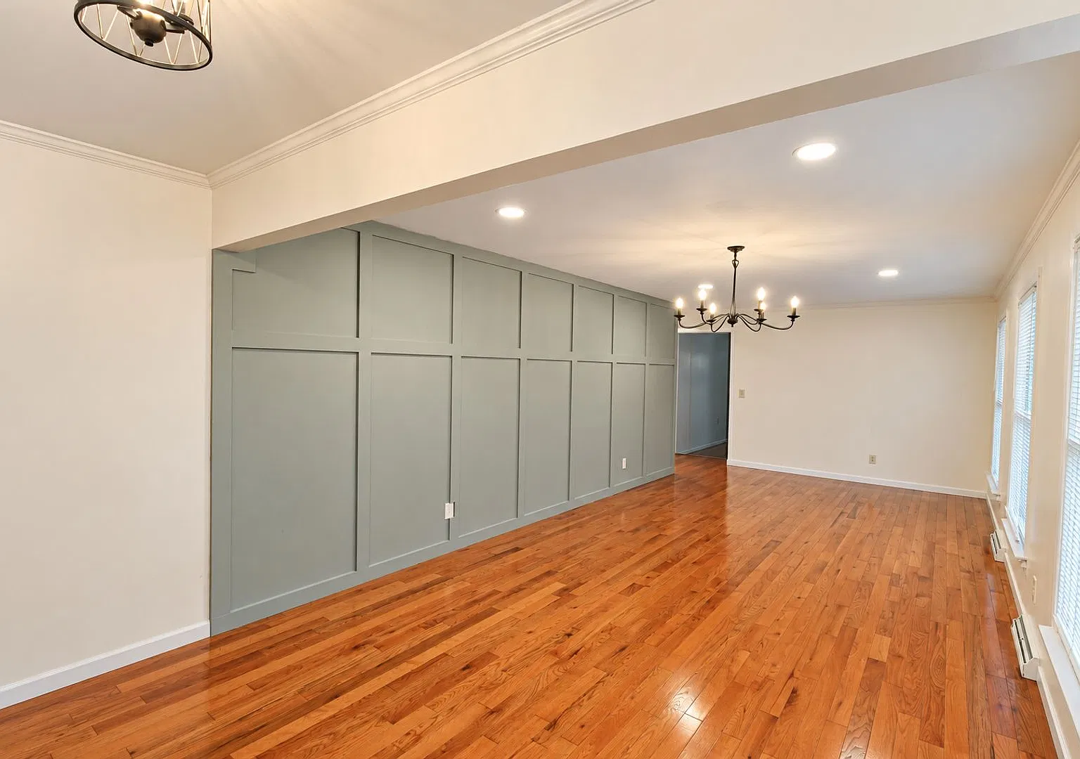 Bright 3-Bedroom Home with a Two-Car Garage & Yard — Photo 3