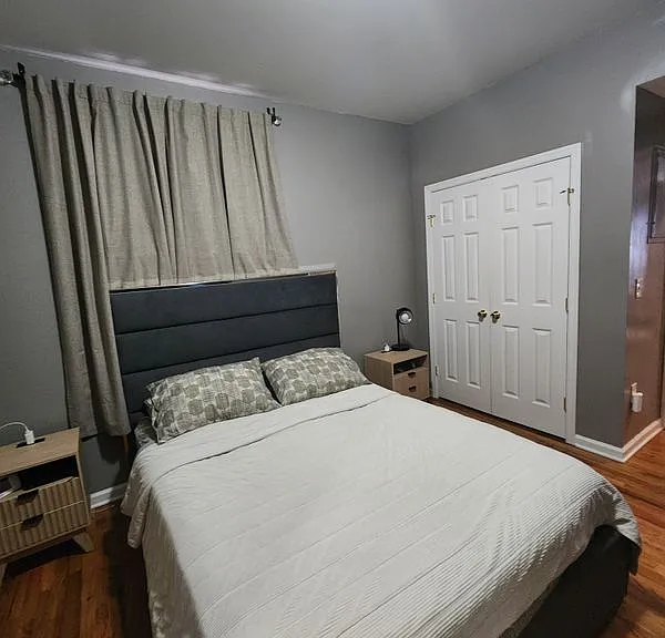 245 W Grand St #1RST — Photo 7