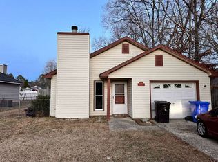 6920 Timberwood Dr, Fayetteville, NC 28314