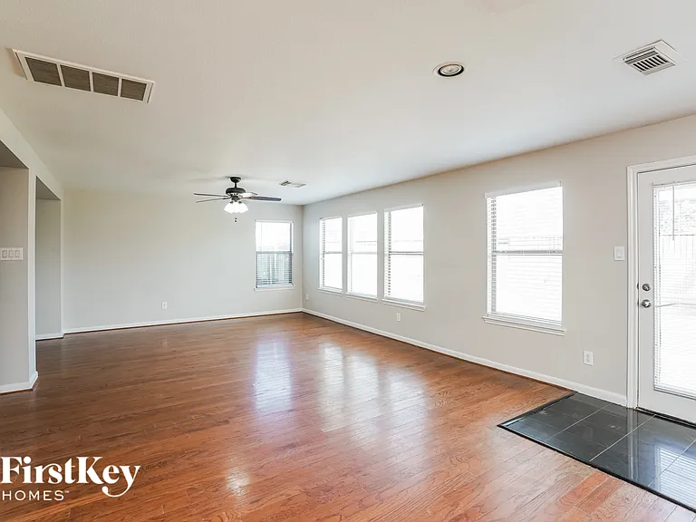20539 Cypress Gully Dr — Photo 3