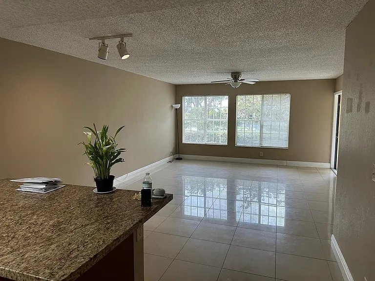 6283 La Costa Dr #D — Photo 4